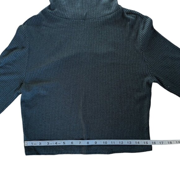 Garage Forest Green Turtleneck Ribbed Short Sweater Women Size Medium - Picture 9 of 11